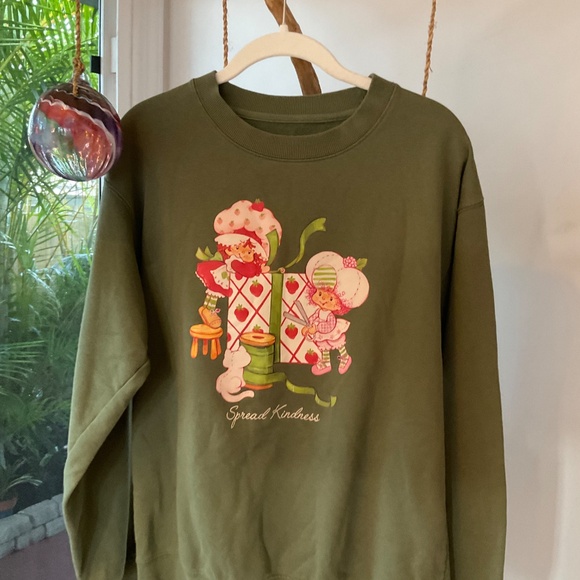 Strawberry Shortcake Spread Kindness Green Sweatshirt - Picture 2 of 5